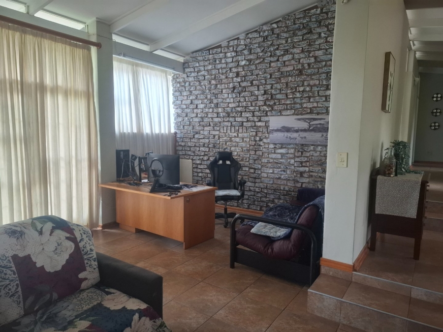 To Let 3 Bedroom Property for Rent in Suidrand Free State